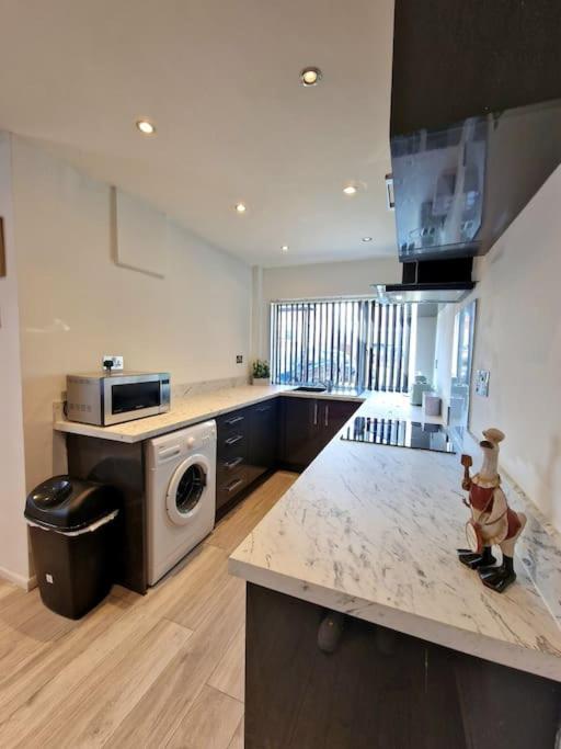 Stunning Gem Detached With Drive *