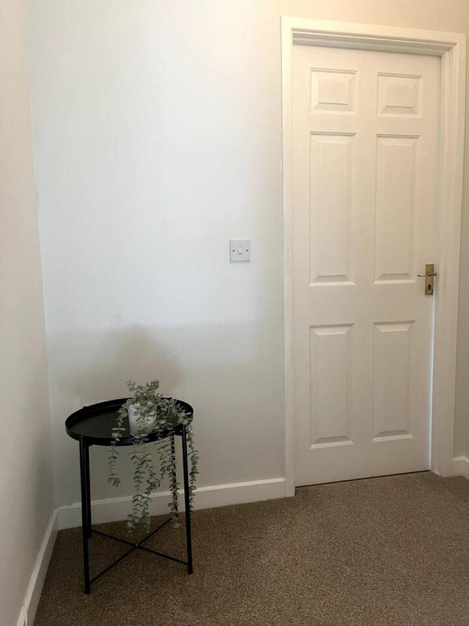 2-bedroom With Free Parking Near Abbeydale Road * Sheffield