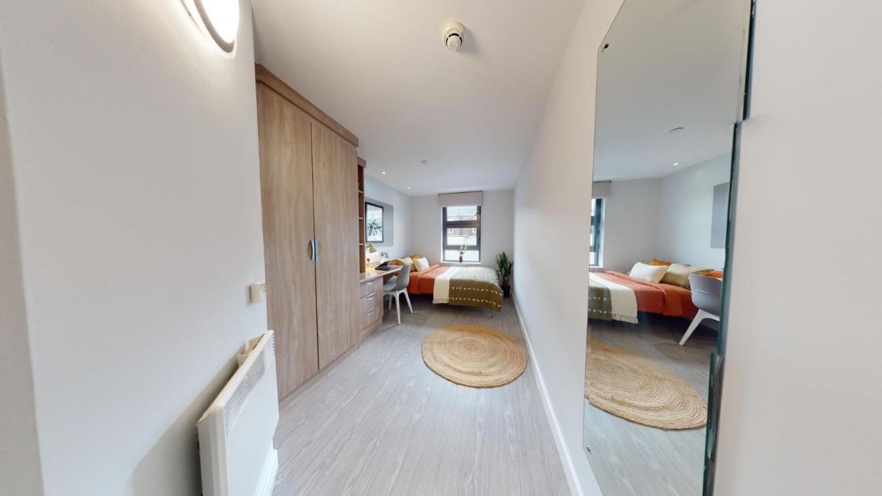 Ensuite Bedrooms With Shared Kitchen And 5 Bedroom At Iq Steel In * Sheffield