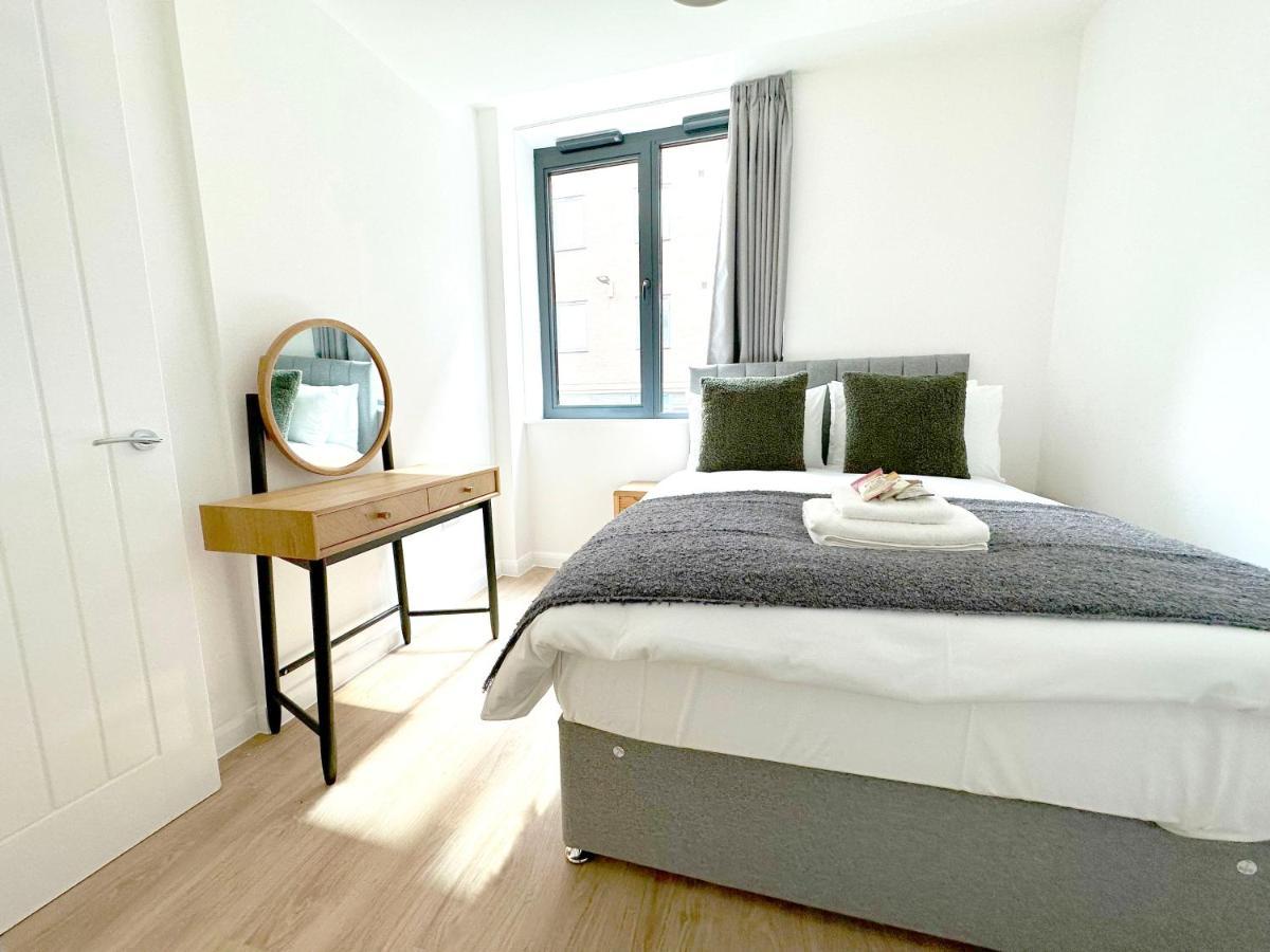 123 Queen Street - Crowd Luxury * Sheffield