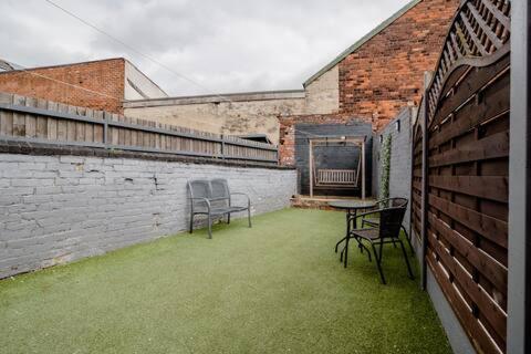 Highfields House - Free Wifi - Free Local Parking
