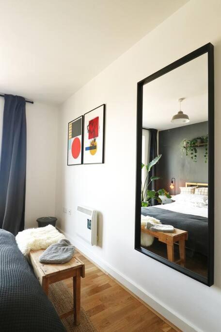Spacious Private Flat In Centre