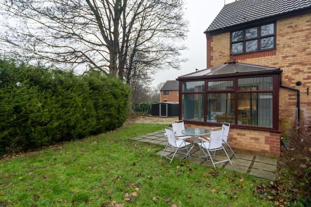 Stylish Two Bedroom *