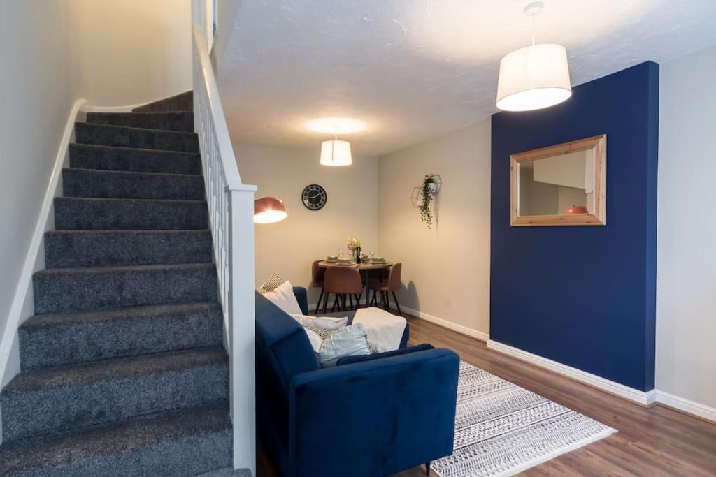 Stylish Two Bedroom * Sheffield