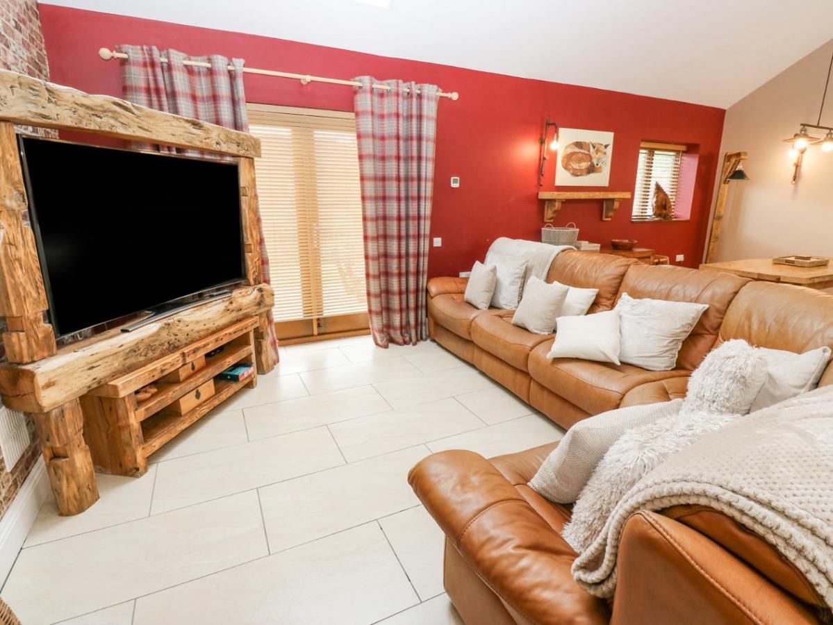4 Pheasant Lane * Sheffield
