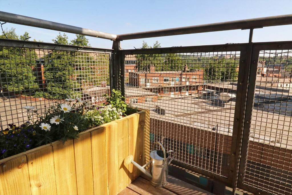 Spacious Private Flat In Centre Apartamento