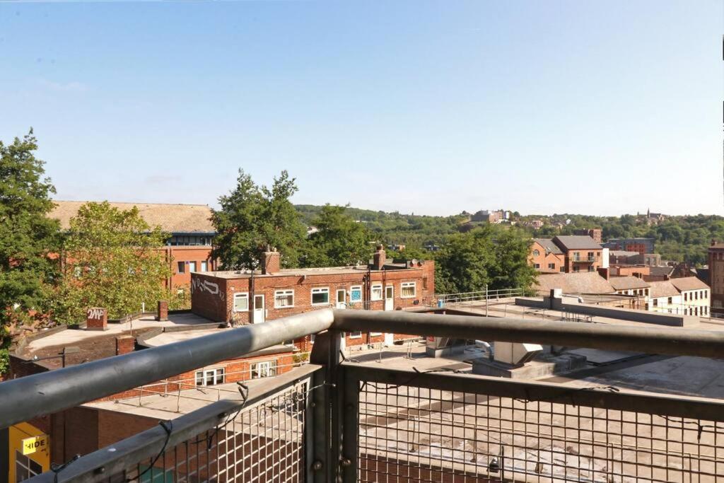 Spacious Private Flat In Centre
