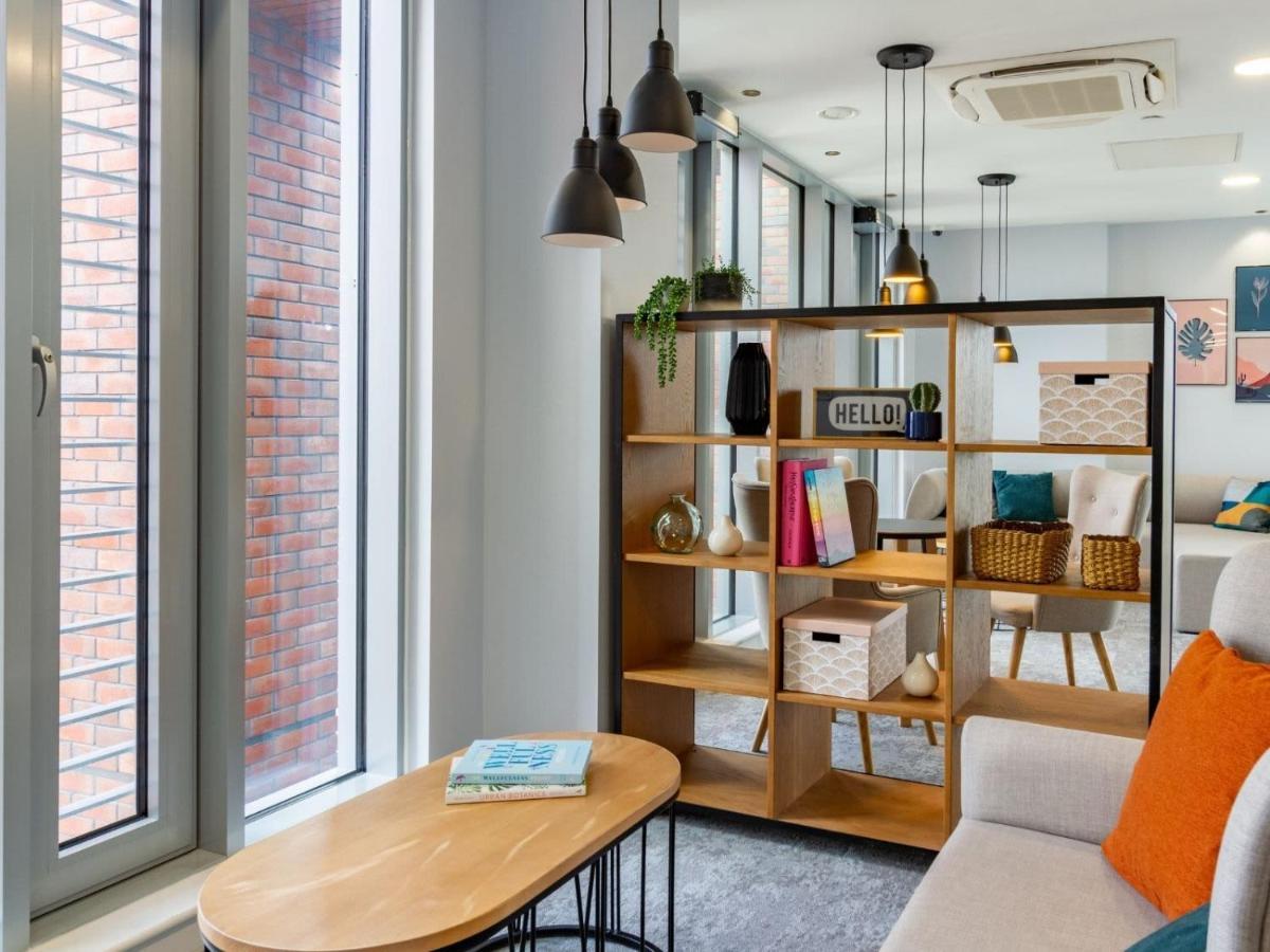 Apartment For Student Only Ensuites And At The Gate Near Centre *