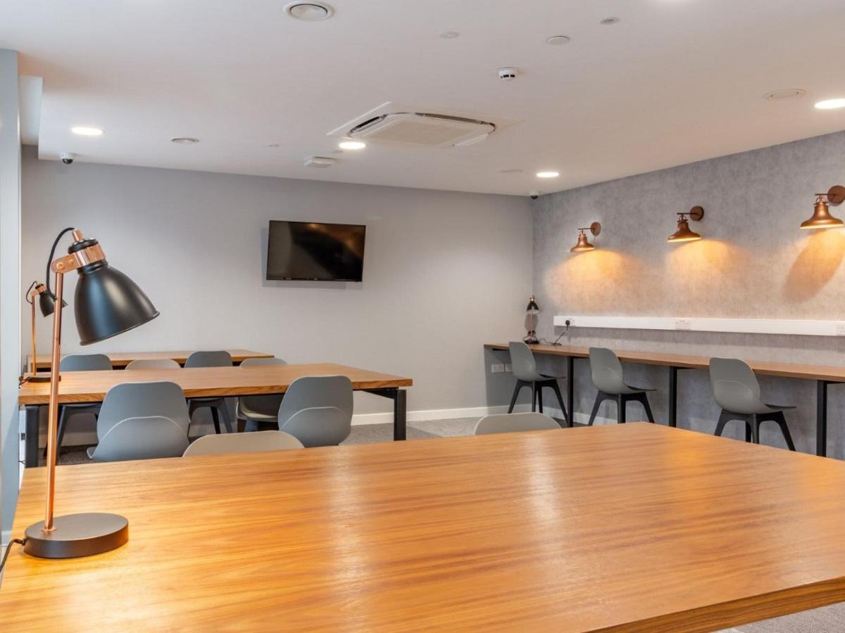 For Student Only Ensuites And At The Gate Near Centre Apartment *