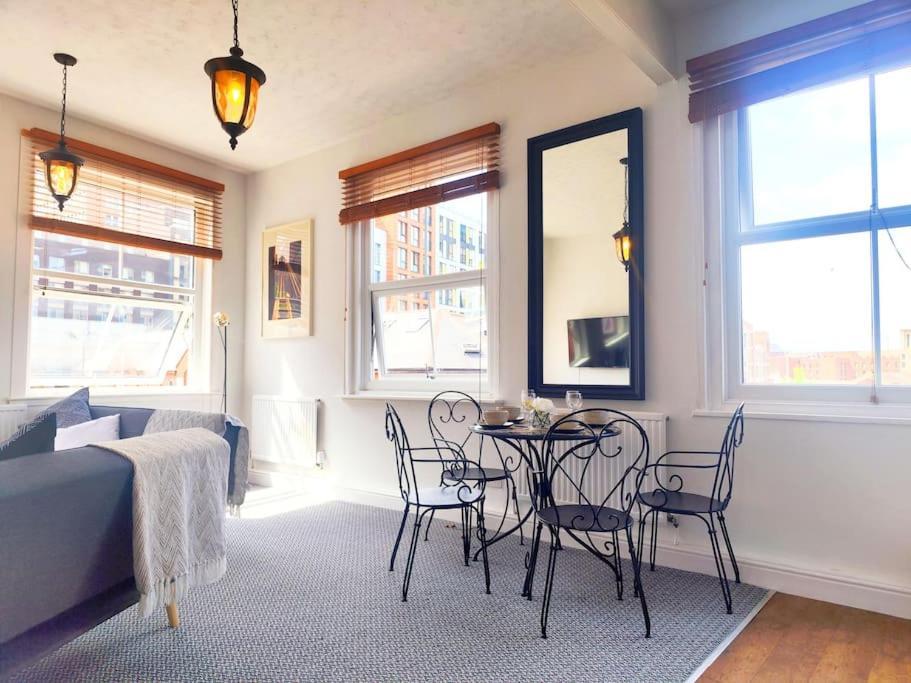 Elite Living - Centre Accommodates Up To 5 Apartment Sheffield