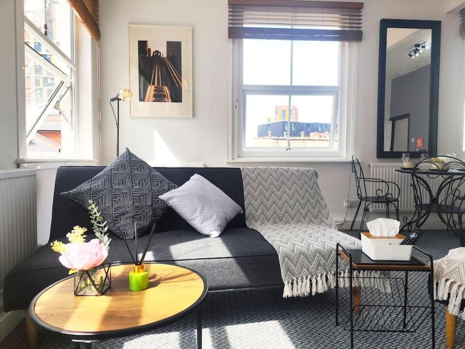 Elite Living - Centre Accommodates Up To 5 * Sheffield