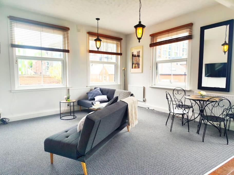Apartment Elite Living - Centre Accommodates Up To 5 *
