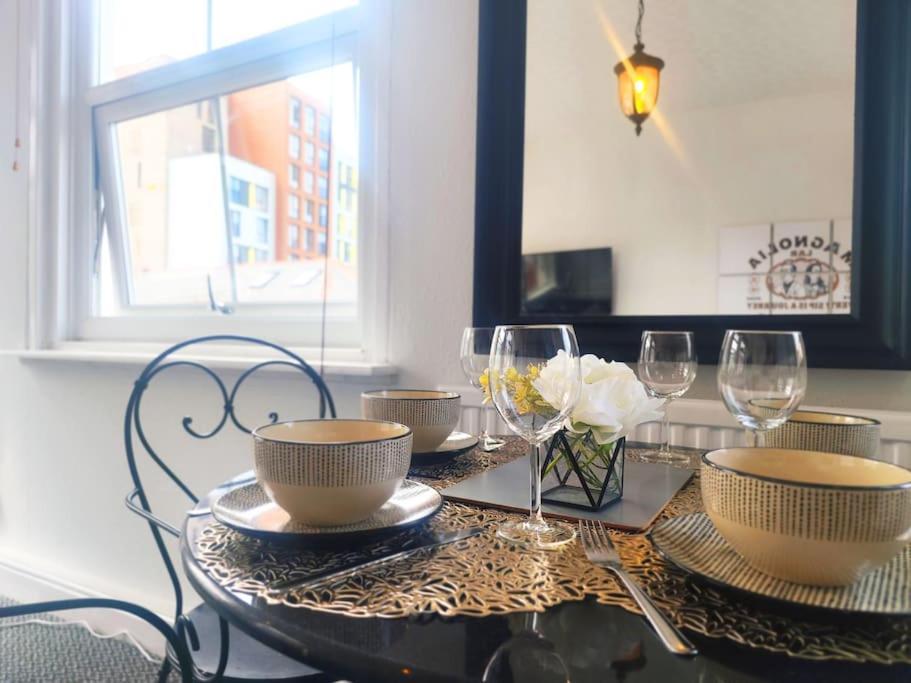 Elite Living - Centre Accommodates Up To 5 Apartamento *