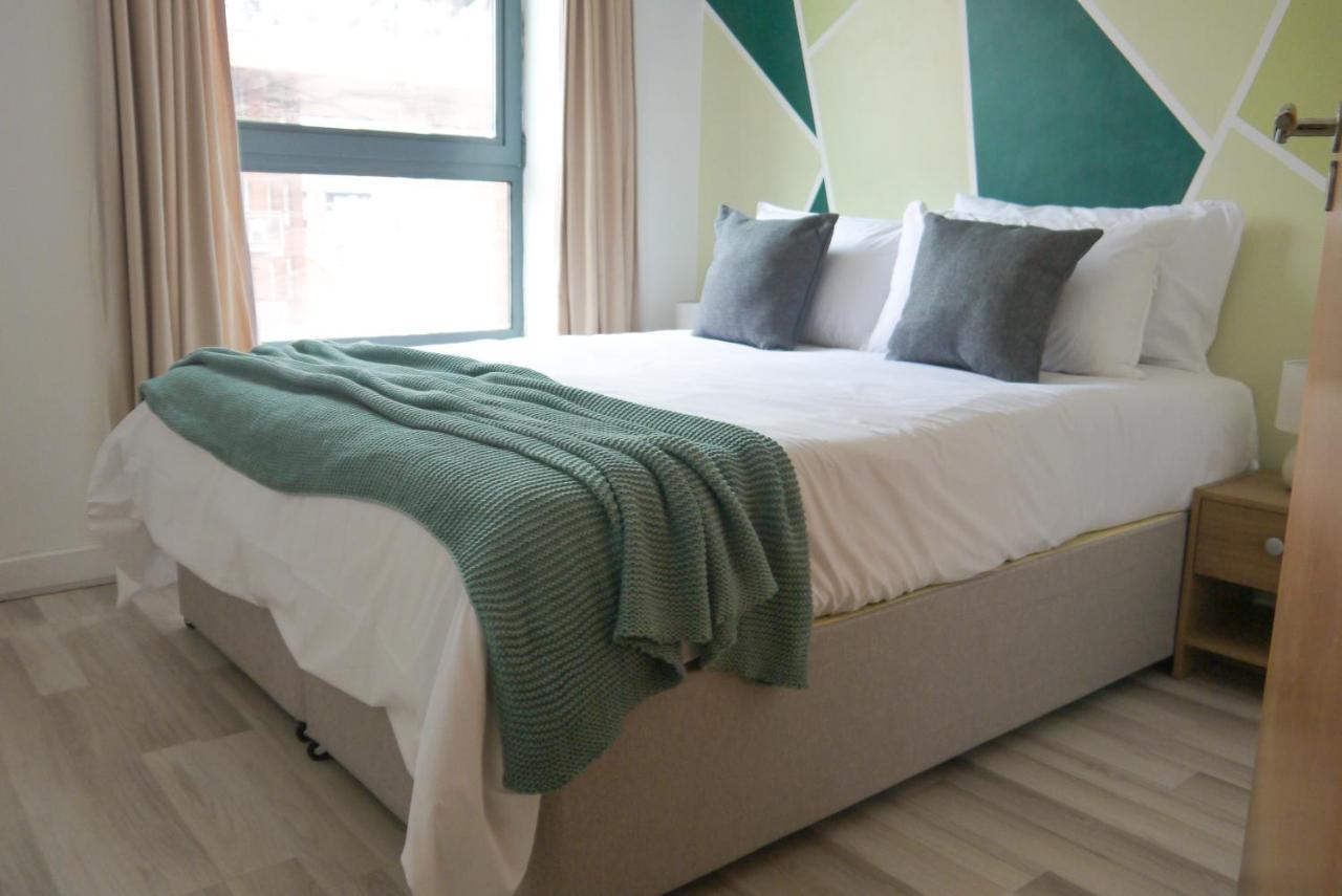 Apartment Perfect For Relocation & Business- Near Hospital Sheffield