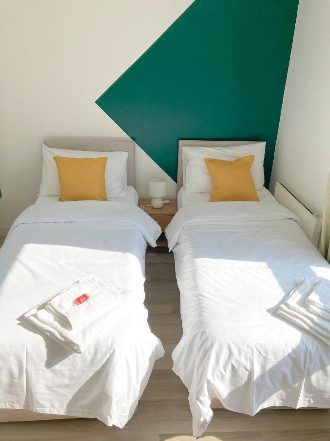 Perfect For Relocation & Business- Near Hospital Apartment *