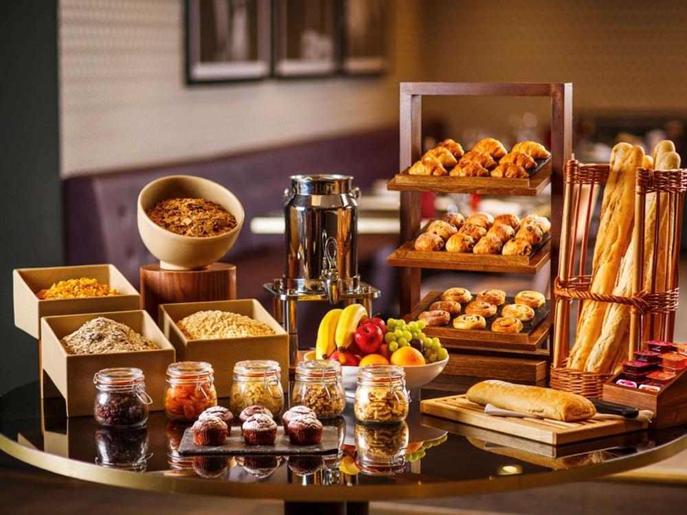 Mercure Parkway 4*