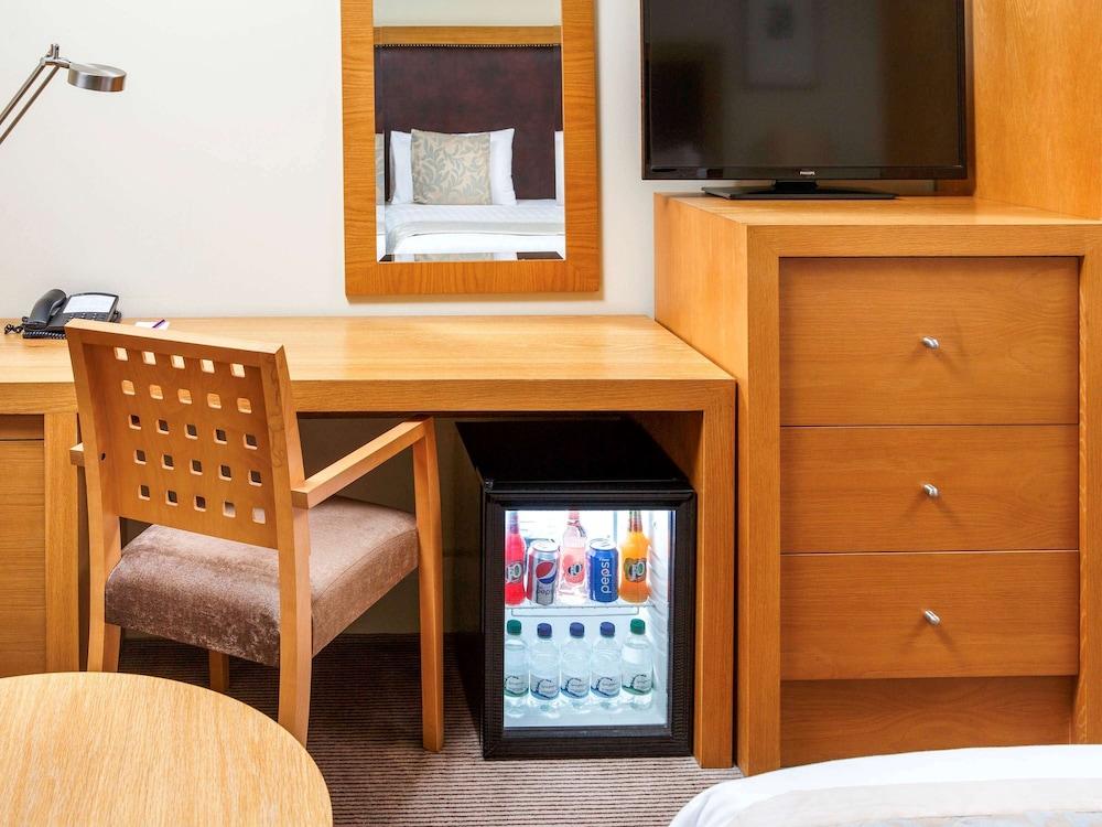 Mercure Parkway Hotel