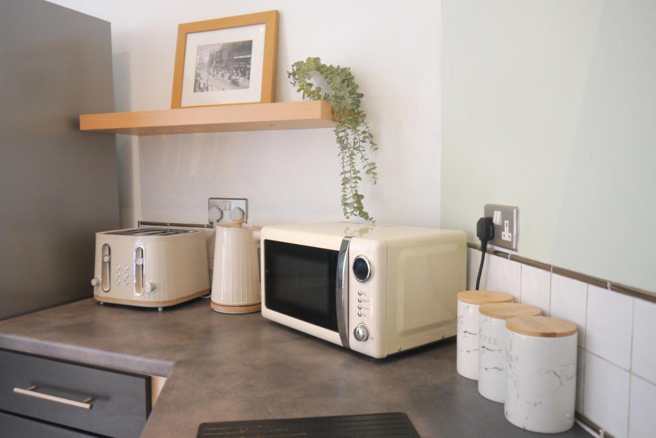 Perfect For Relocation & Business- Near Hospital Apartment