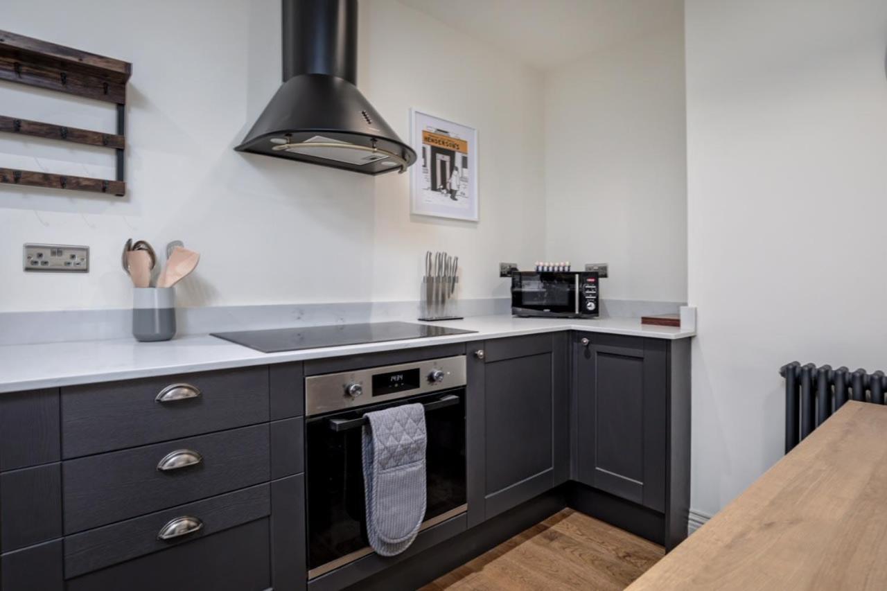 Apartment Paradise Square Remodelled 18th Century Ground Floor *