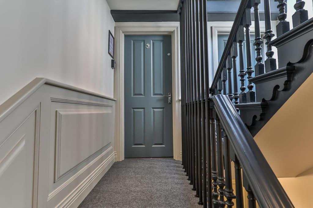 Apartment Paradise Square - Remodelled 18th Century Apartme *