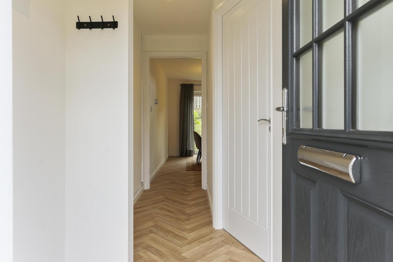 Holiday home Oaks - Station & Utilita Arena *