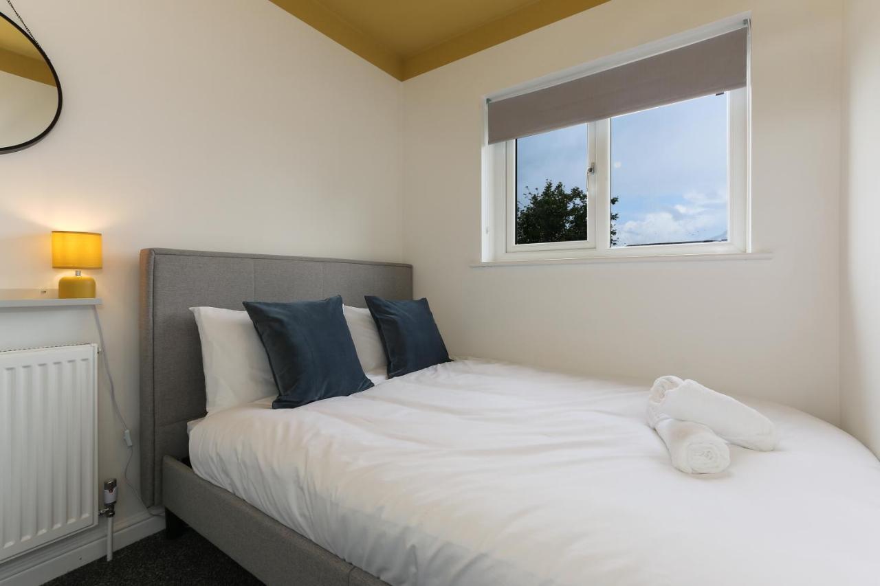 Holiday home Oaks - Station & Utilita Arena *