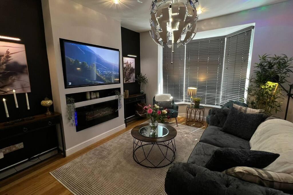 Stylish Close To Arena Sheffield