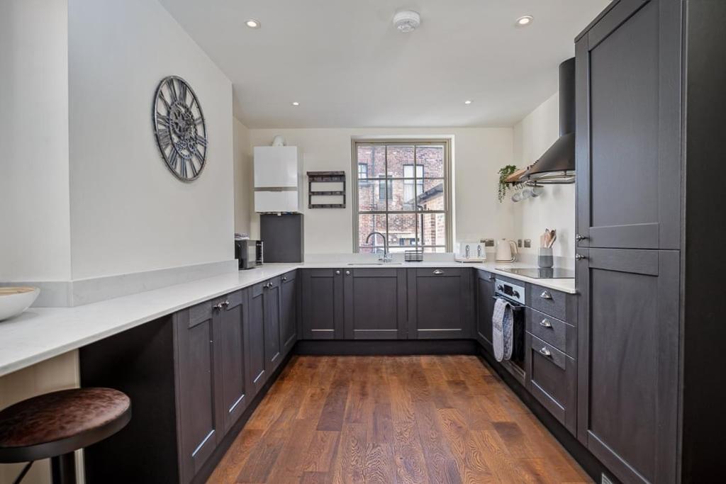 Apartment Paradise Square-remodelled 18th Century