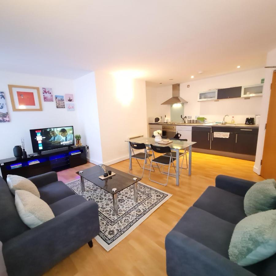 Exquisite One Bedroom In The Heart Of Centre *