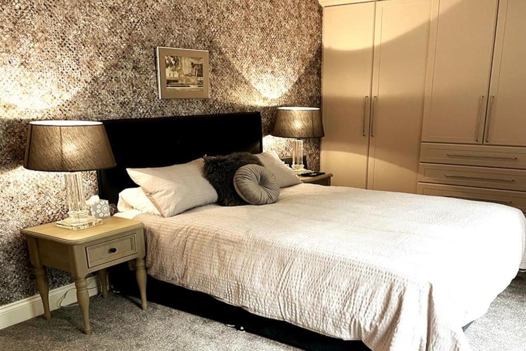 Apartamento Countryside Nr. Dore Train Station