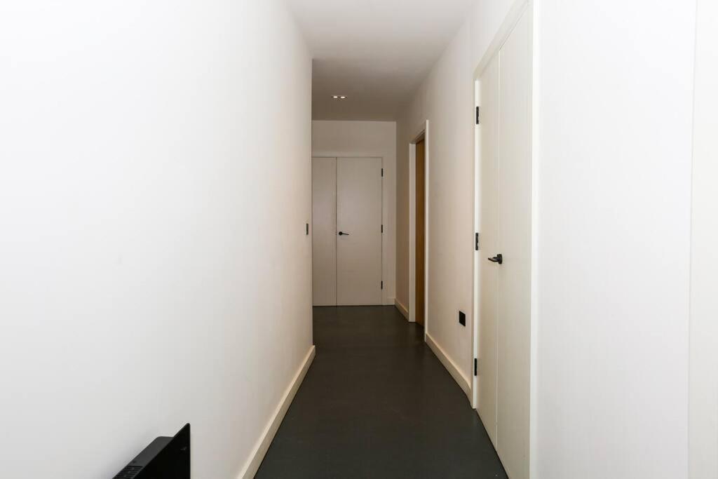 Apartment Stayzo_nichols Building_spacious 3-bedroom