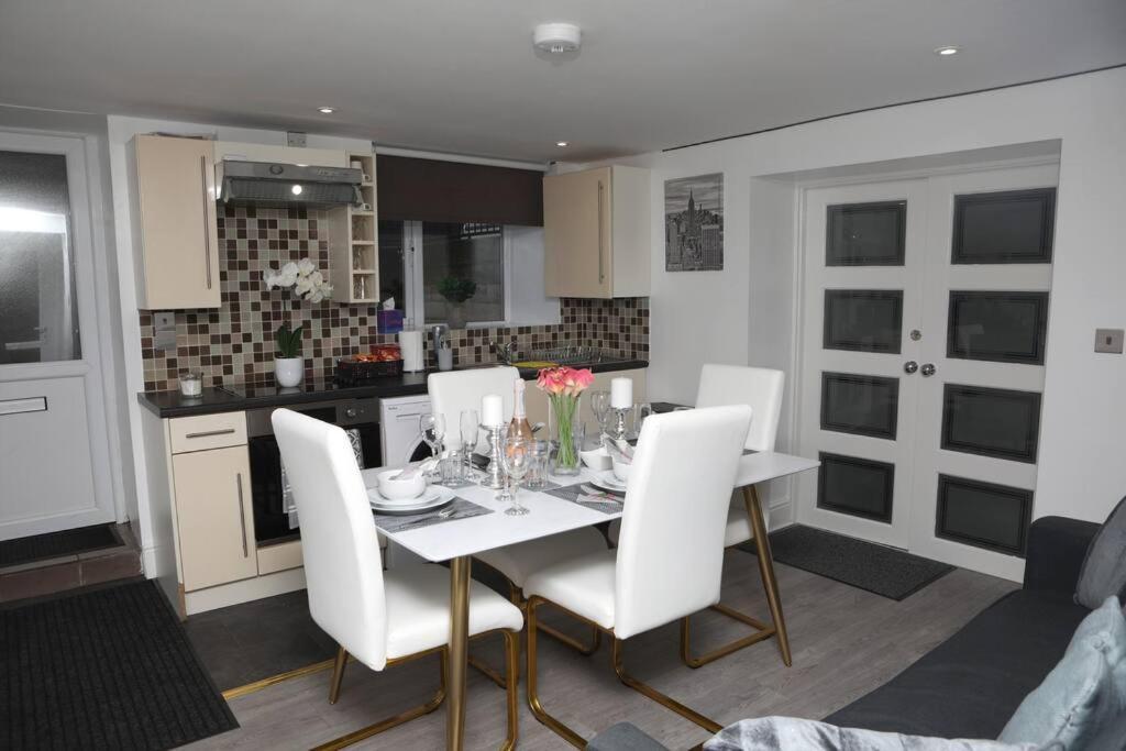 The Cosy Corner 2 Bedroom Flat Sheffield
