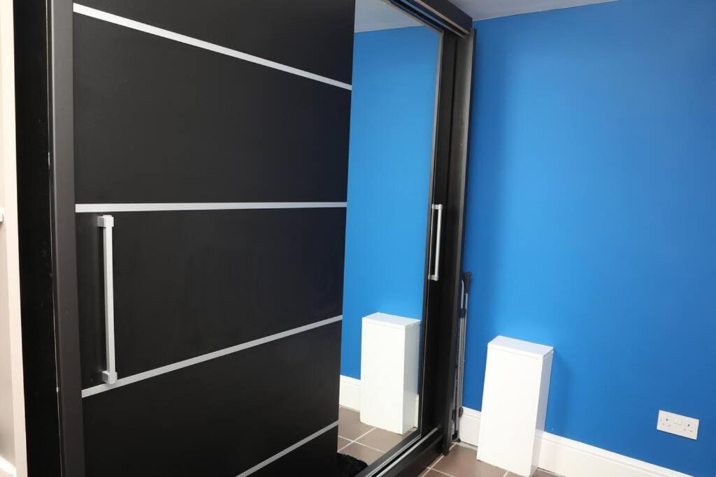 The Cosy Corner 2 Bedroom Flat * Sheffield