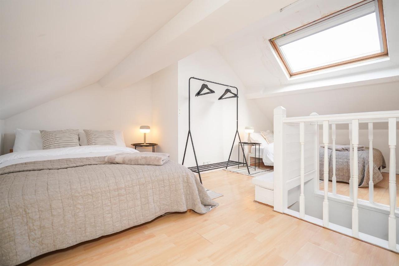 Stadium View, Entire Private House, Close To Centre, Free Wifi Sheffield