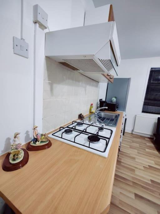 Apartment 1 Bedroom Flat *