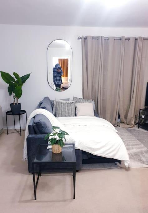 Hyde Park - Park Hill - - 2 Bedrooms - Free On-site Parking - Netflix - Fast Wifi Apartment Sheffield
