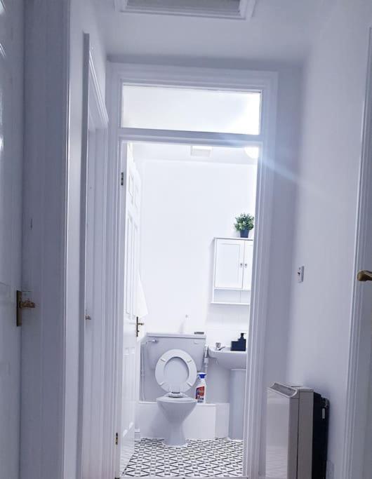 Hyde Park - Park Hill - - 2 Bedrooms - Free On-site Parking - Netflix - Fast Wifi Apartment Sheffield