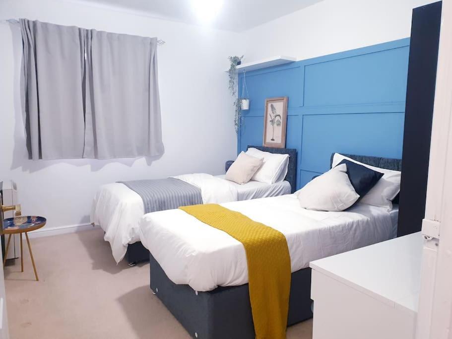Apartment Hyde Park - Park Hill - - 2 Bedrooms - Free On-site Parking - Netflix - Fast Wifi