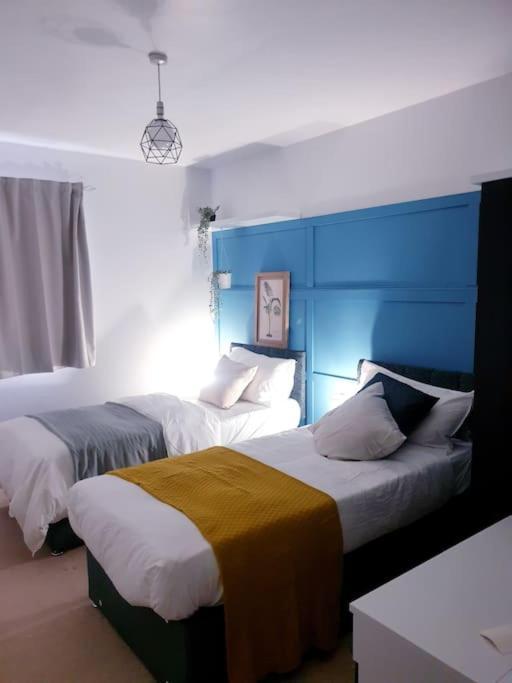 Apartment Hyde Park - Park Hill - - 2 Bedrooms - Free On-site Parking - Netflix - Fast Wifi