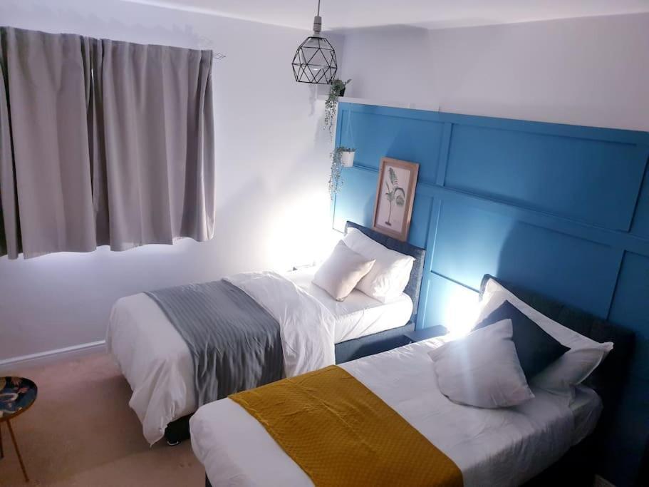 Apartment Hyde Park - Park Hill - - 2 Bedrooms - Free On-site Parking - Netflix - Fast Wifi