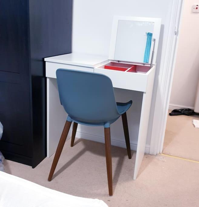Apartment Hyde Park - Park Hill - - 2 Bedrooms - Free On-site Parking - Netflix - Fast Wifi