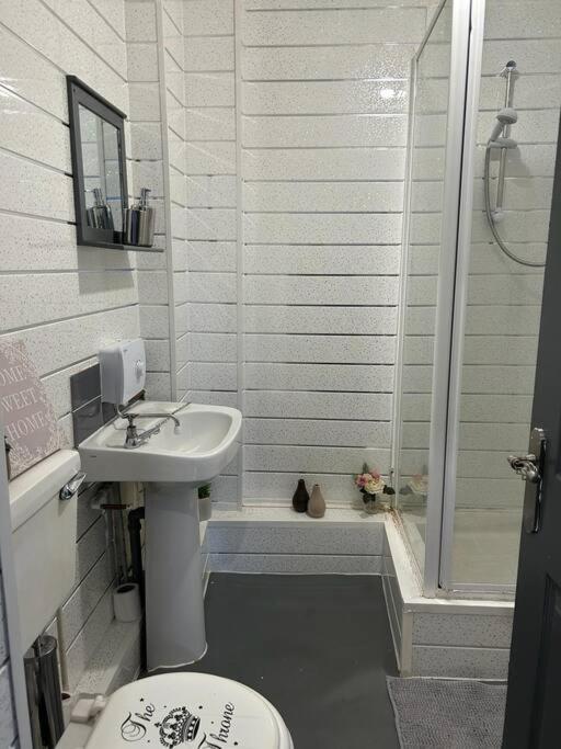 Cozy Downtown Studio Flat In