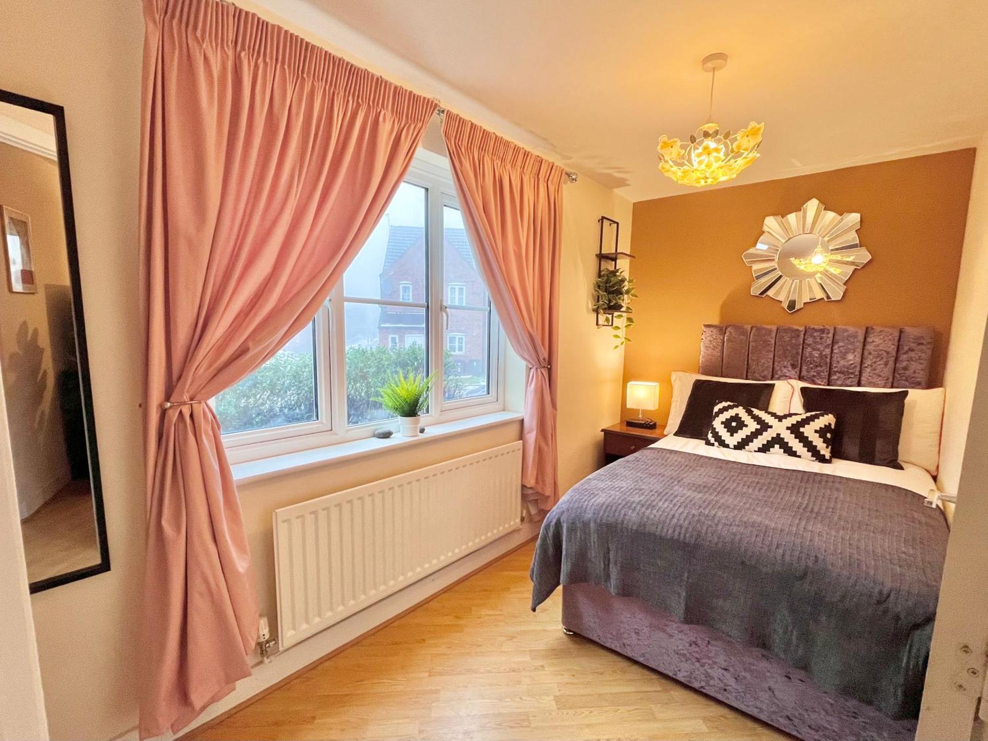 Payler House Sheffield-wifi -large Parking Space-cozy 4 Bedrooms Sheffield