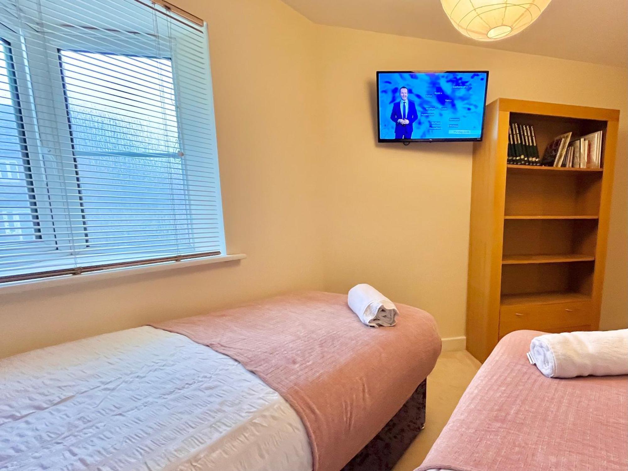 Casa de férias Payler House Sheffield-wifi -large Parking Space-cozy 4 Bedrooms