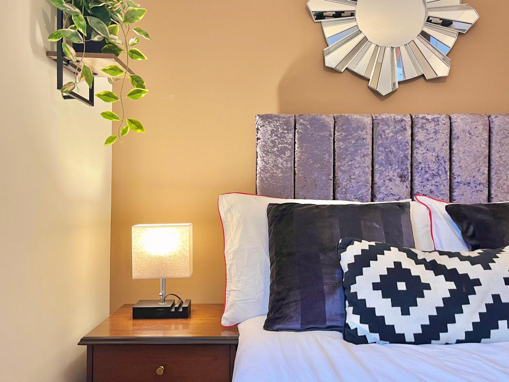 Casa de férias Payler House Sheffield-wifi -large Parking Space-cozy 4 Bedrooms *