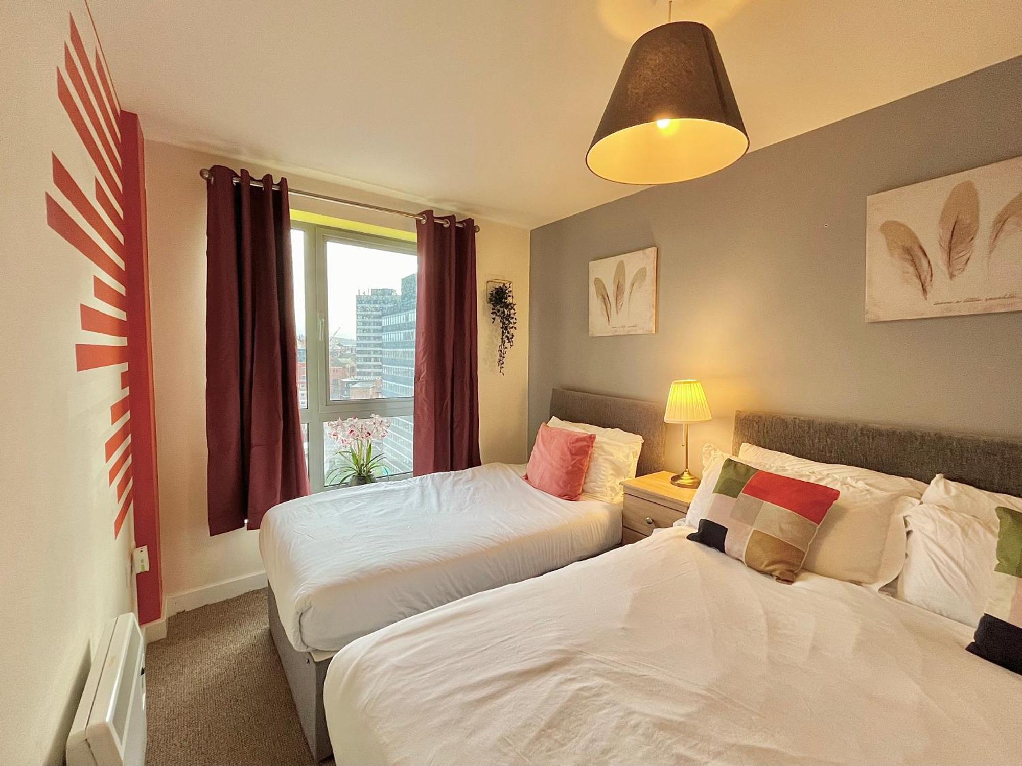 Skyview By Noknokstay - Centre With Parking - Group, Family, Business Apartment