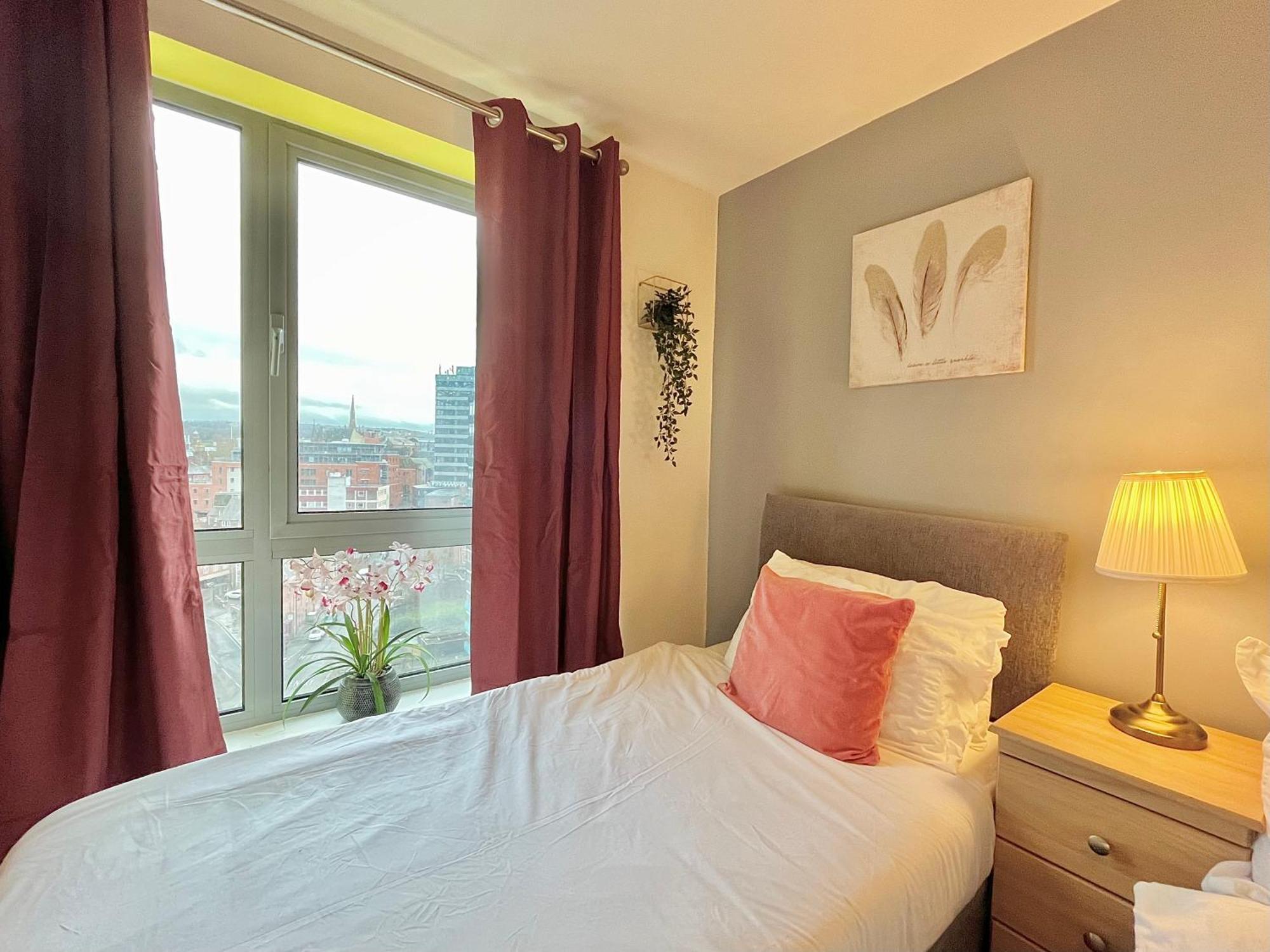 Skyview By Noknokstay - Centre With Parking - Group, Family, Business Apartment Sheffield