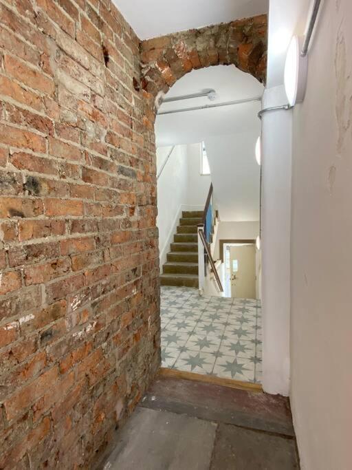Contemporary Centre 3 Bedroom *