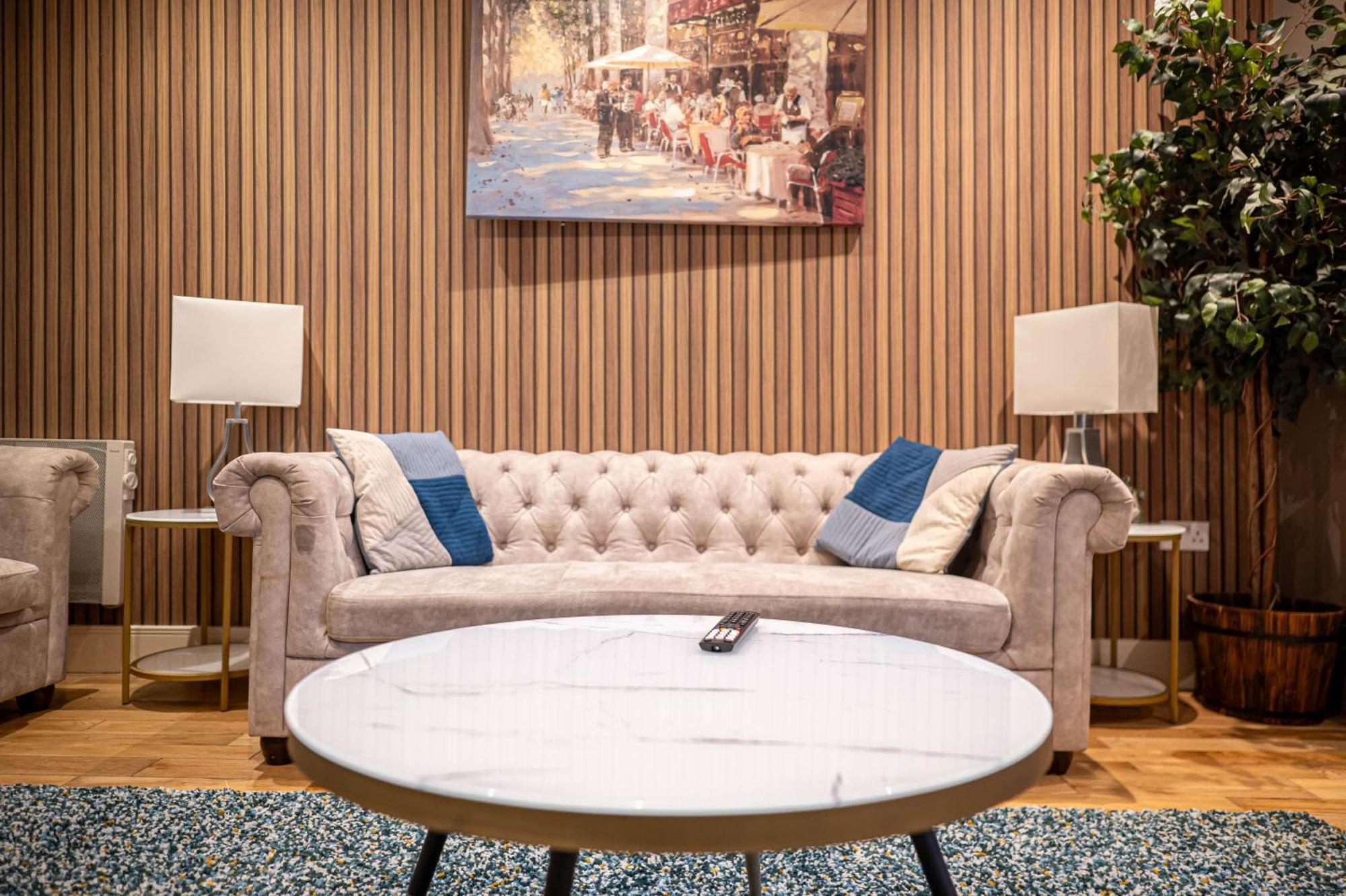 Kelham Apartments: Serviced With Free Parking *