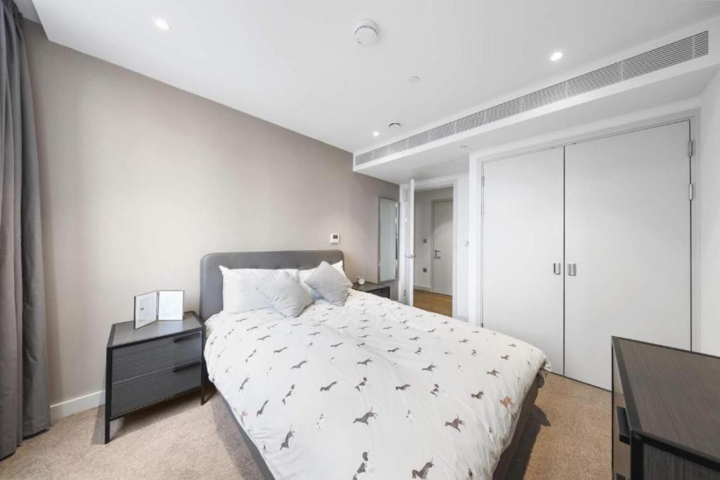 Stephs Lovely 4 Bedroom